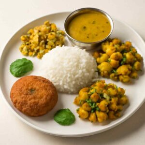 Veg Thali (Rice + Dal + Vaja + Sabji (2 type) + Chutney)